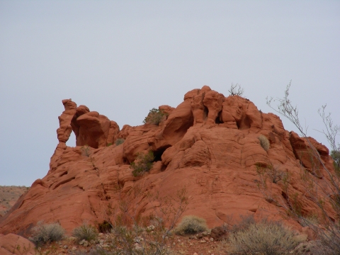 Valley of Fire - ephemaral arch vom wash aus Valley of Fire - ephemaral arch vom wash aus