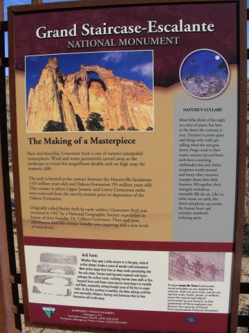 Cottonwood Canyon road (Anfang) - Info zum Grosvenor Arch Cottonwood Canyon road (Anfang) - Info zum Grosvenor Arch