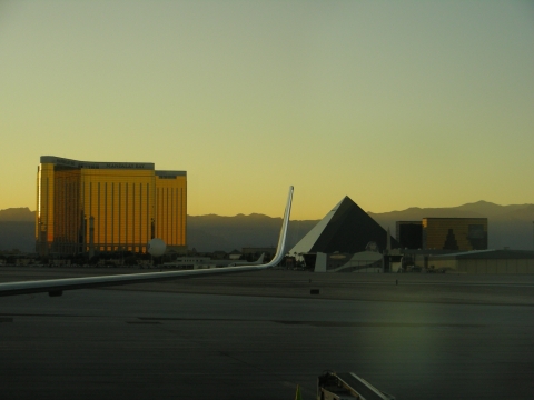 Las Vegas - Mandalay Bay mit Luxor Las Vegas - Mandalay Bay mit Luxor