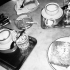 Melange und Birnenkuchen im Hawelka Melange und Birnenkuchen im Hawelka