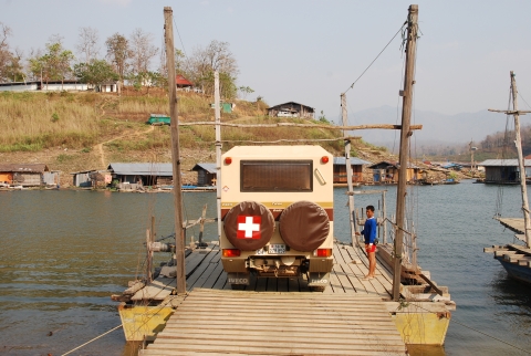 Thoeng-Nan - auf der F&auml;hre