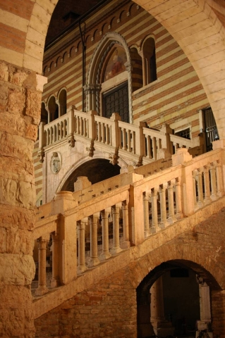 Verona - Hinter der Piazza del Erbe