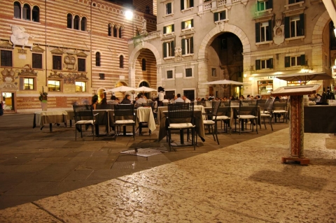 Verona - Innenhof hinter der Piazza del Erbe