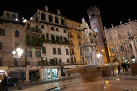 Verona - Piazza del Erbe Verona