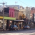 bunte Einkaufsstrasse in St. Fitzroy