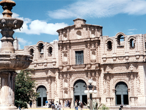 Cajamarca - Cajamarca - Plaza del Armas Cajamarca - Cajamarca - Plaza del Armas