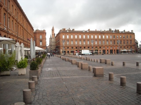 Midi-Pynenées - Toulouse Midi-Pynenées - Toulouse
