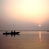 Sonnenaufgang über dem Ganges Sonnenaufgang über dem Ganges