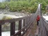 H&auml;ngebr&uuml;cke unterhalb des Colgante-Gletschers