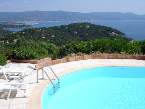 Cap Bénat - Aussicht von unserem Ferienhaus auf die K Cap Bénat - Aussicht von unserem Ferienhaus auf die K