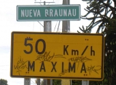 Nueva Braunau. Ortsschild