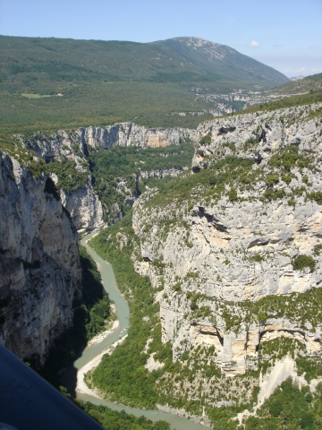 Moustiers-Sainte-Marie - Grand Canyon du Verdon Moustiers-Sainte-Marie - Grand Canyon du Verdon