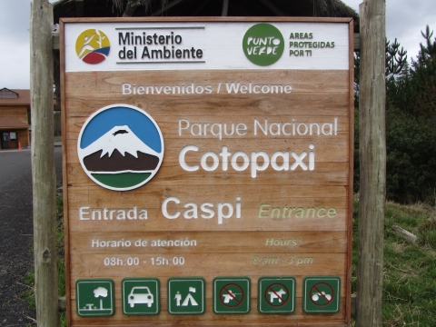 Cotopaxi - Eintrittsschild Cotopaxi - Eintrittsschild