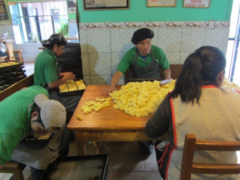 Otavalo - Biscottiherstellung Otavalo - Biscottiherstellung