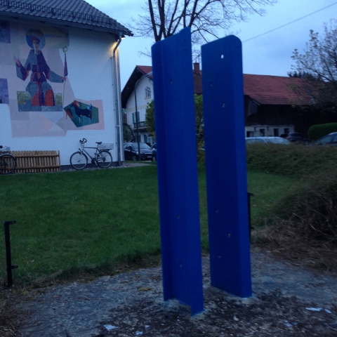 Siegertsbrunn - Maibaum-Verankerung Siegertsbrunn - Maibaum-Verankerung