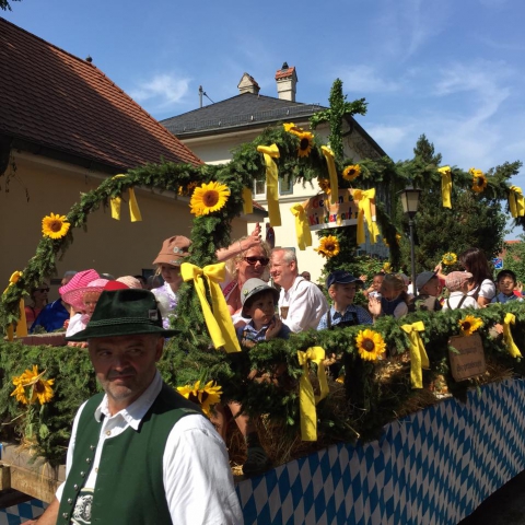 Siegertsbrunn - Leonhardi-Umzug 2015 - Bild 1 Siegertsbrunn - Leonhardi-Umzug 2015 - Bild 1