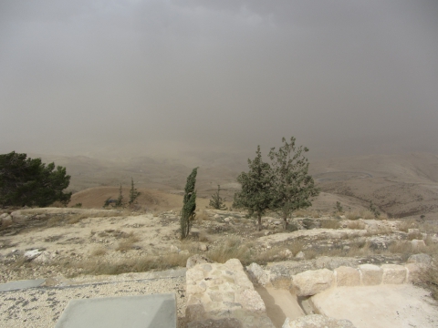 Totes Meer - da hinten irgendwo ist Israel... Totes Meer - da hinten irgendwo ist Israel...