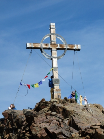 Vent zur Martin-Busch Hütte - Gipfelkreuz Kreuzspitze (3457m) Vent zur Martin-Busch Hütte - Gipfelkreuz Kreuzspitze (3457m)