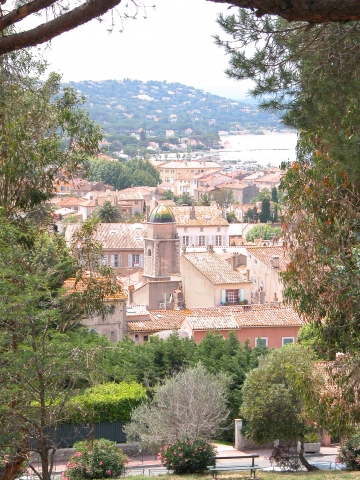 Saint-Tropez - In Saint-Tropez Saint-Tropez - In Saint-Tropez