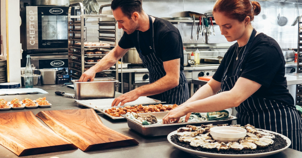 Understanding Australian work culture in hospitality