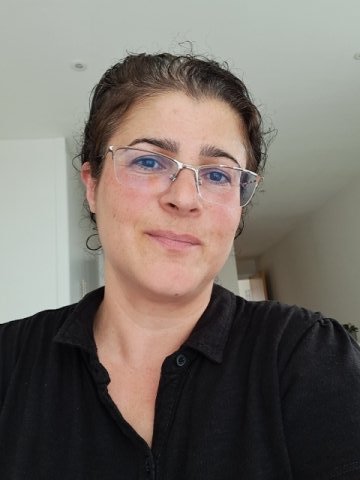 Sue