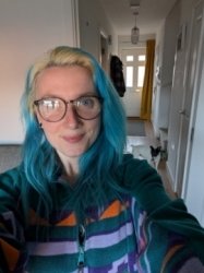 Louise, Online Primary (Up to 11 years) Health / Social Care Tutor