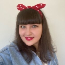 Alena, Online Russian Tutor