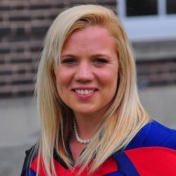 Debbi's profile picture