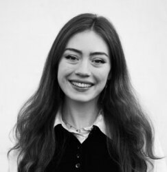 Vittoria, Tutor in Holland Park