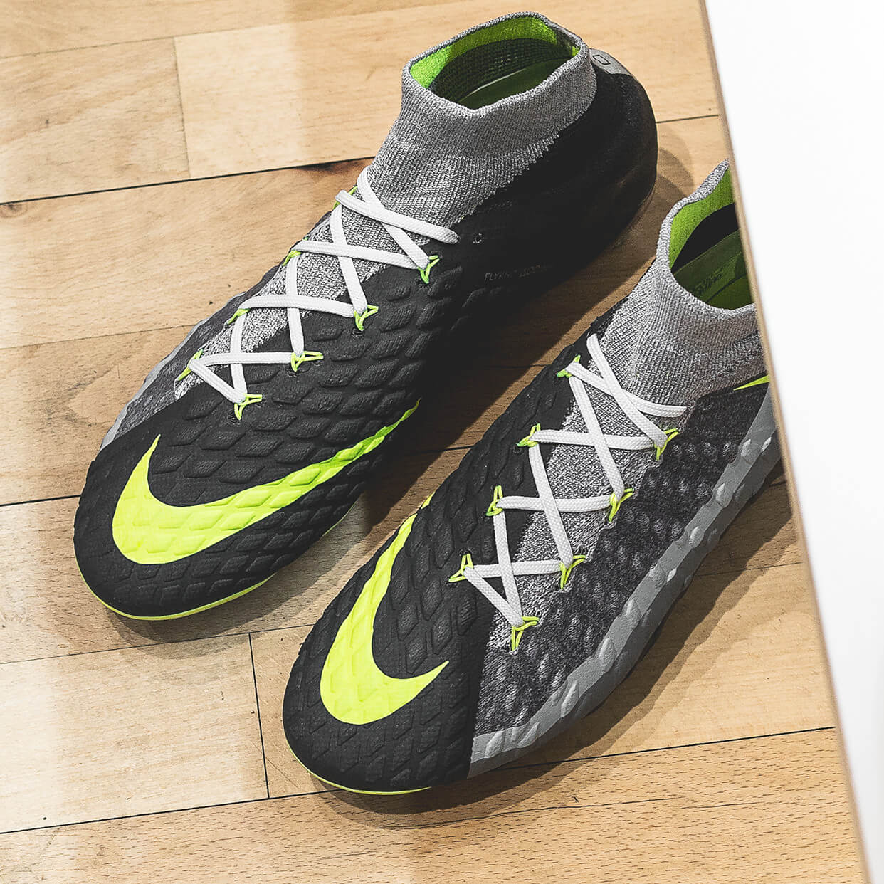 hypervenom nike grip insole technology