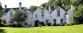 Bradley Manor