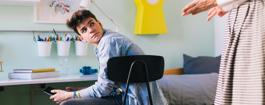 pubertate_junge_lernen_schule_lernmotivation