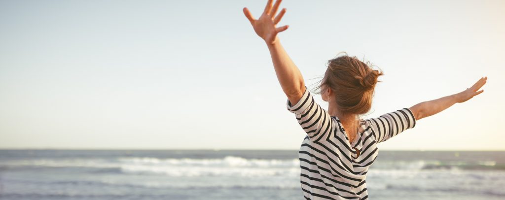 meer_freude_frau_strand_urlaub