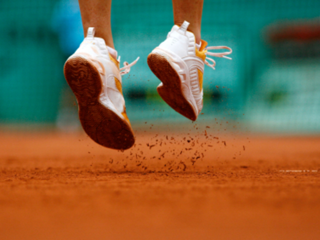 Tennis_jumping_large