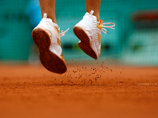 Tennis_jumping_medium