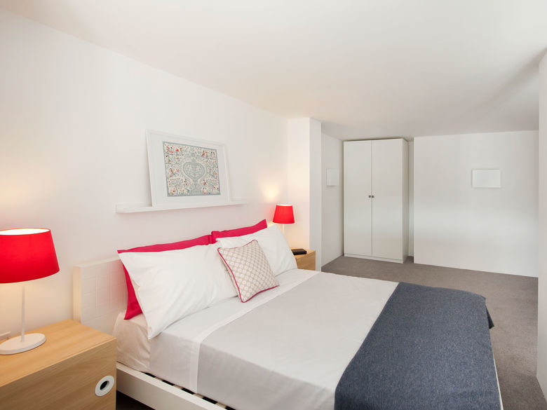 Lakeshore, Bristol Urban Splash