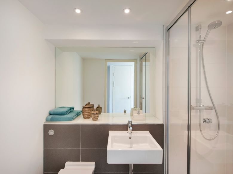 Lakeshore, Bristol Urban Splash