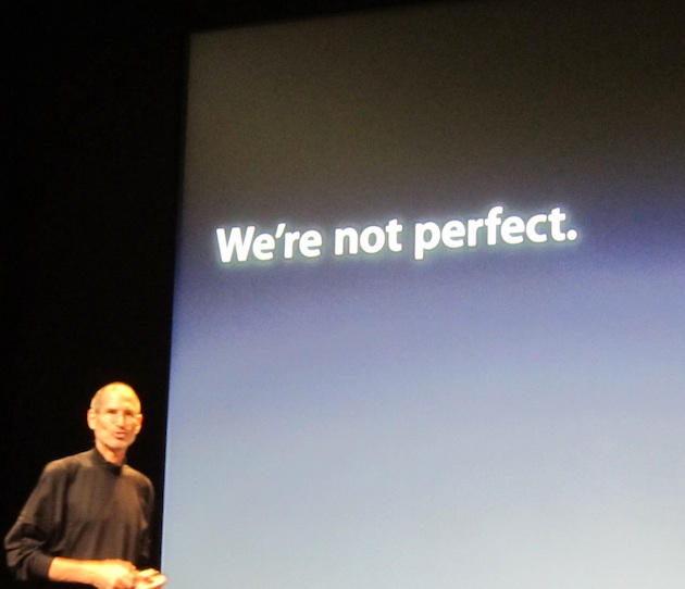 Steve Jobs aparece después de Antennagate