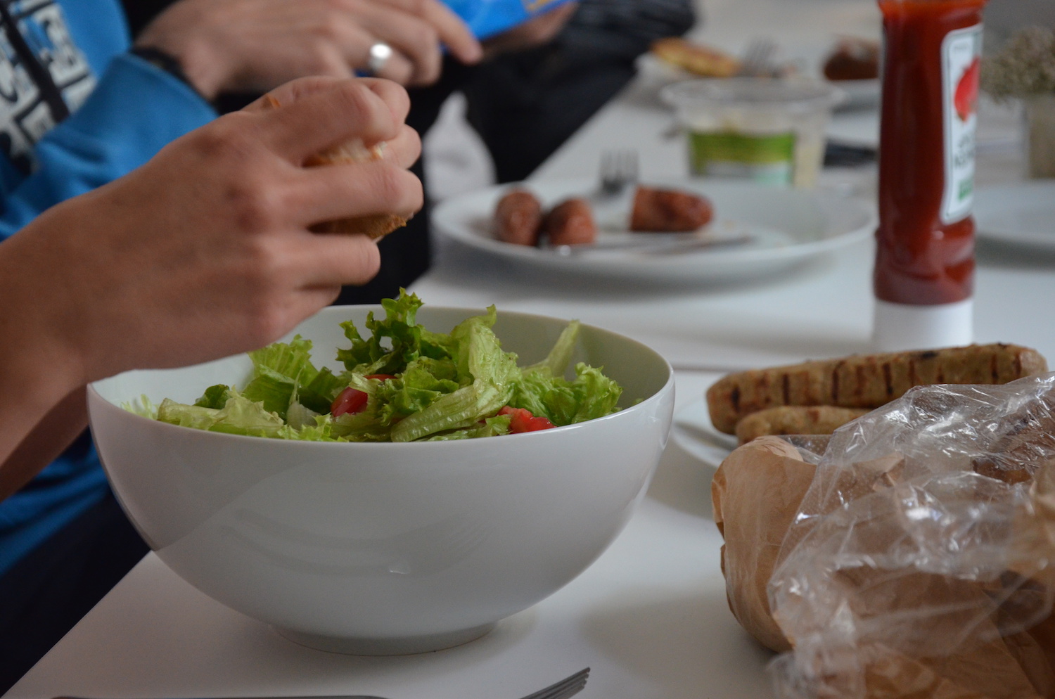 A salad bowl.