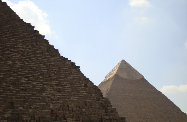 photograph picture of egyptian pyramids