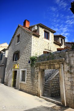 Property Kaštel Štafilić, Kaštela, Property 10264 - Apartments blizu mora with pebble beach.