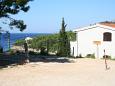 Parking lot - Apartments 1032 Parking lot Stanići (Omiš) - Accommodation 1032 - Apartments near sea with pebble beach.