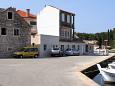 Parking lot - Apartments 104 Parking lot Vrboska (Hvar) - Accommodation 104 - Apartments near sea.