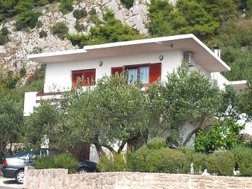 Property - Apartments 11098 Property Pisak (Omiš) - Accommodation 11098 - Apartments with pebble beach.