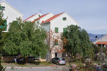 Property Supetar, Brač, Property 11254 - Apartments with pebble beach.