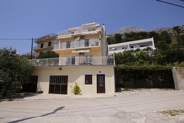 Property - Apartments 1131 Property Marušići (Omiš) - Accommodation 1131 - Apartments with pebble beach.