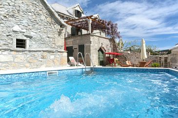 Property - Vacation Rentals 11359 Property Donji Humac (Brač) - Accommodation 11359 - Vacation Rentals with pebble beach.