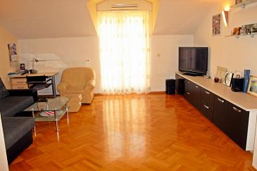 Living room Dugi Rat, Living room u smještaju tipa apartment, dostupna klima i WIFI.