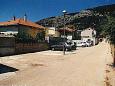 Parking lot - Rooms 1150 Parking lot Komiža (Vis) - Accommodation 1150 - Rooms with pebble beach.