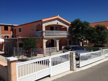Property - Apartments 11534 Property Vir (Vir) - Accommodation 11534 - Apartments near sea with sandy beach.